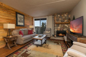 Trails End Sweet Dreams Condo Stroll to Main Street and Lifts Breckenridge